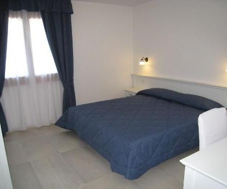Sillia Appartamenti Pinzolo Zimmer foto